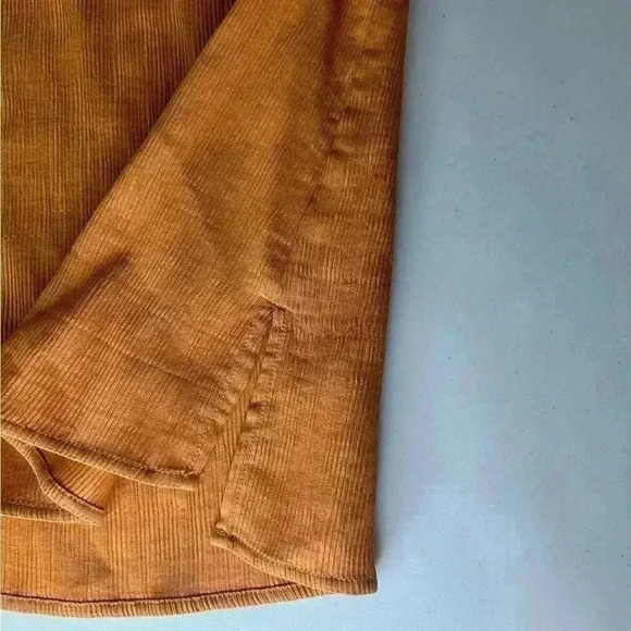 ASTR Berlin Too Apricot Orange Blouse Keyhole Back Sz XS - Picture 5 of 5